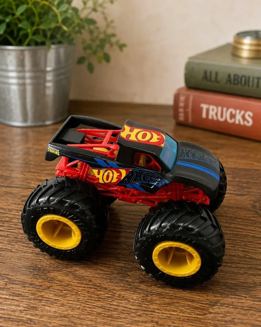 2020 Hot Wheels Monster Trucks Scorpion Sting Raceway Podium Crasher Loose